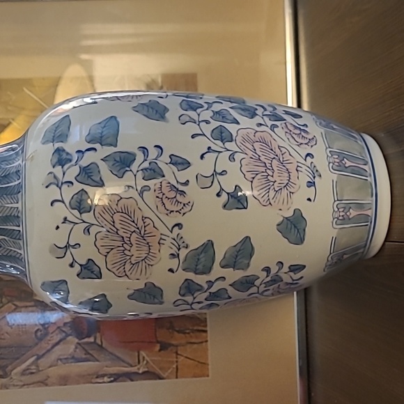 LARGE CERAMIC CHINOISERIE VASE - Picture 4 of 9